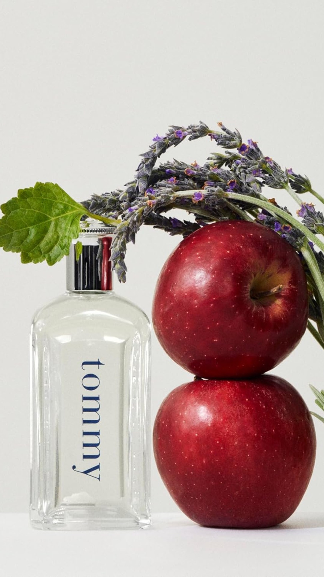 Os Perfumes Masculinos que Estão Virando Febre na Aroma de Sucesso: Conheça os Perfumes Masculinos que São Tendência em Goiás via Amazon!